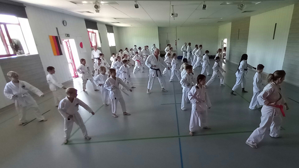 x12